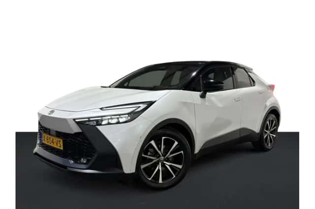 Toyota C-HR (2024) thumbnail 1