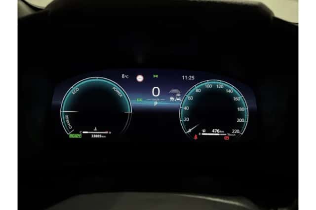 Toyota C-HR (2024) thumbnail 4
