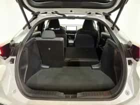 Toyota C-HR (2024) thumbnail 38