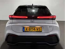 Toyota C-HR (2024) thumbnail 9