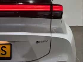 Toyota C-HR (2024) thumbnail 10