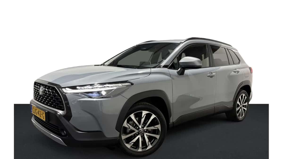 Toyota Corolla (2024) — foto 1