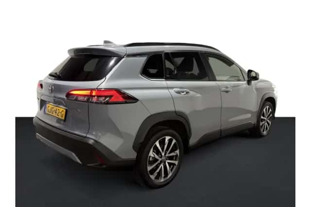 Toyota Corolla (2024) thumbnail 2
