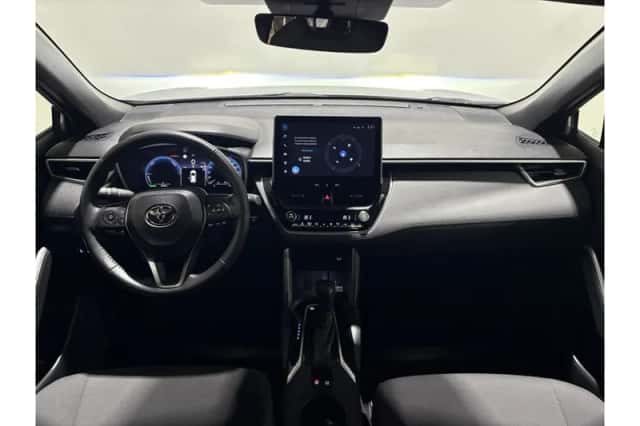 Toyota Corolla (2024) thumbnail 3