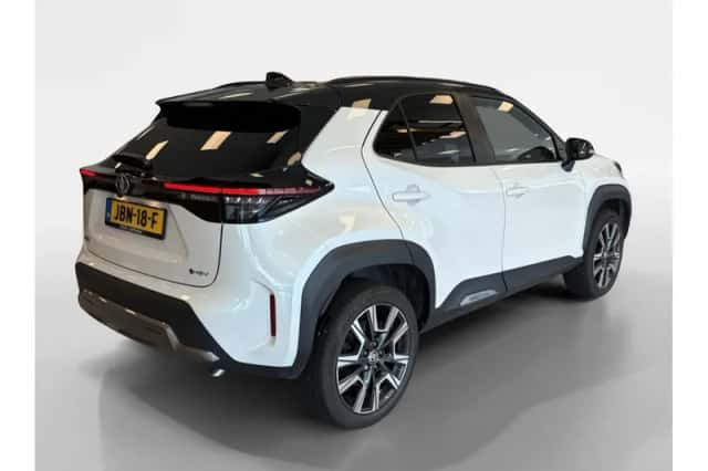 Toyota Yaris Cross (2025) thumbnail 2