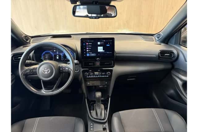 Toyota Yaris Cross (2025) thumbnail 3