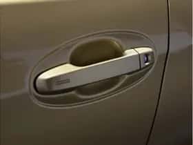 Toyota Yaris (2019) thumbnail 15