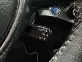 Toyota Yaris (2019) thumbnail 23