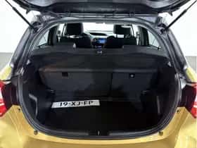Toyota Yaris (2019) thumbnail 37