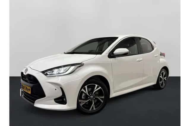 Toyota Yaris (2025) thumbnail 1