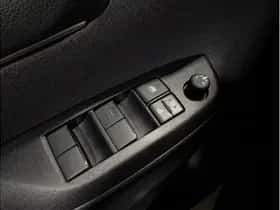 Toyota Yaris (2025) thumbnail 29
