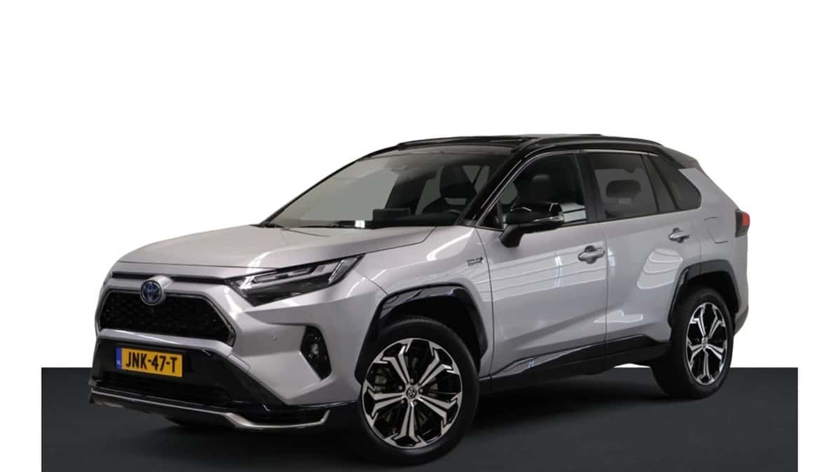 Toyota RAV4 (2022) — foto 1
