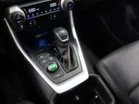 Toyota RAV4 (2022) thumbnail 34