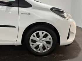 Toyota Yaris (2020) thumbnail 12