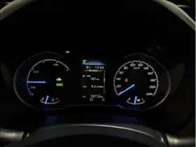 Toyota Yaris (2020) thumbnail 4