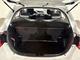 Toyota Yaris (2020) thumbnail 33
