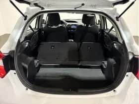 Toyota Yaris (2020) thumbnail 36