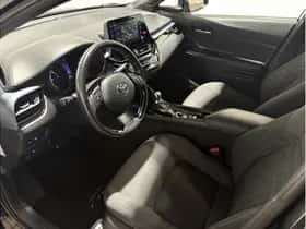 Toyota C-HR (2020) thumbnail 17