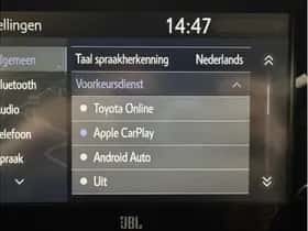 Toyota C-HR (2020) thumbnail 30