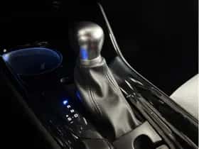 Toyota C-HR (2020) thumbnail 33