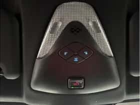 Toyota C-HR (2020) thumbnail 37