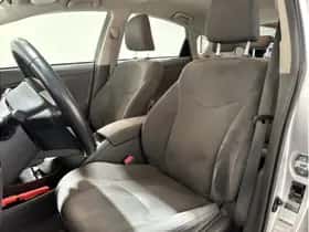 Toyota Prius (2009) thumbnail 15