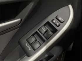 Toyota Prius (2009) thumbnail 28