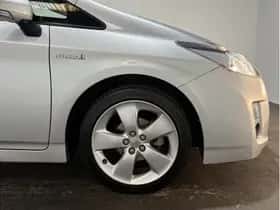 Toyota Prius (2009) thumbnail 10