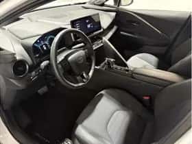 Toyota C-HR (2025) thumbnail 17