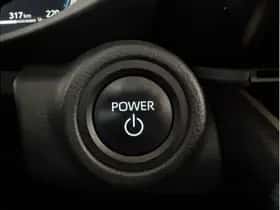 Toyota C-HR (2025) thumbnail 25