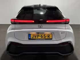 Toyota C-HR (2025) thumbnail 9