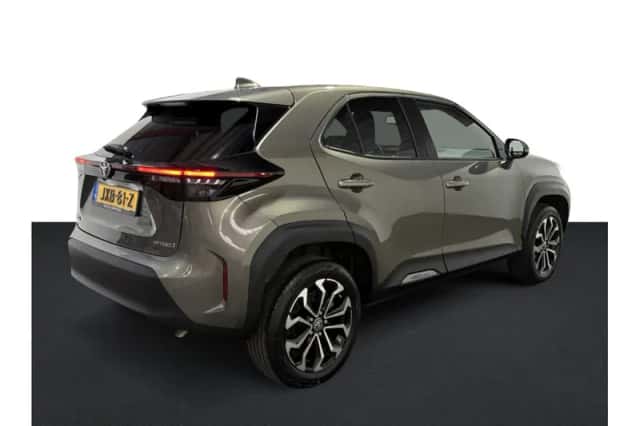 Toyota Yaris Cross (2022) thumbnail 2