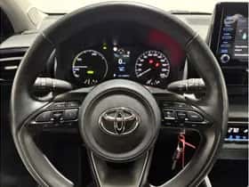 Toyota Yaris (2022) thumbnail 17