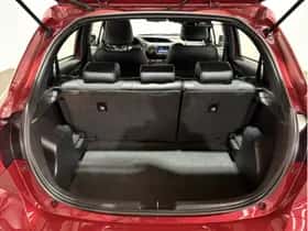 Toyota Yaris (2017) thumbnail 36