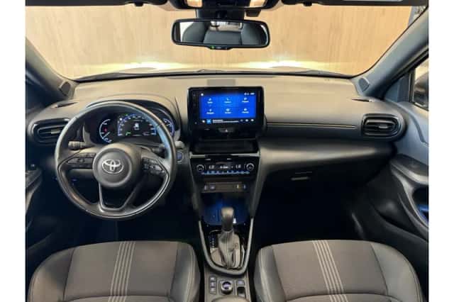 Toyota Yaris Cross (2023) thumbnail 3