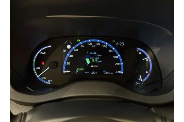 Toyota Yaris Cross (2023) thumbnail 4