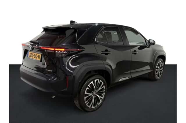 Toyota Yaris Cross (2024) thumbnail 2