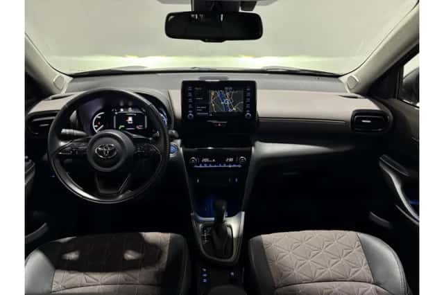 Toyota Yaris Cross (2024) thumbnail 3