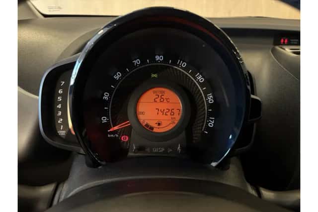Toyota Aygo (2018) thumbnail 4