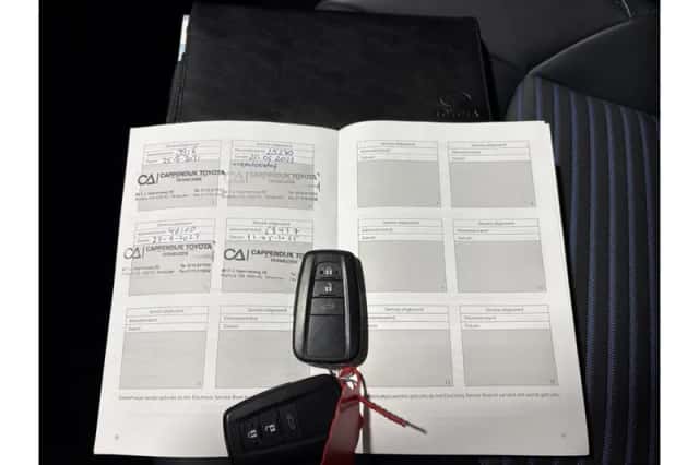 Toyota RAV4 (2020) thumbnail 5