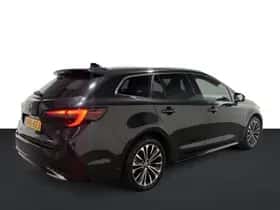 Toyota Corolla (2024) thumbnail 2