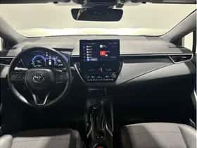 Toyota Corolla (2024) thumbnail 3