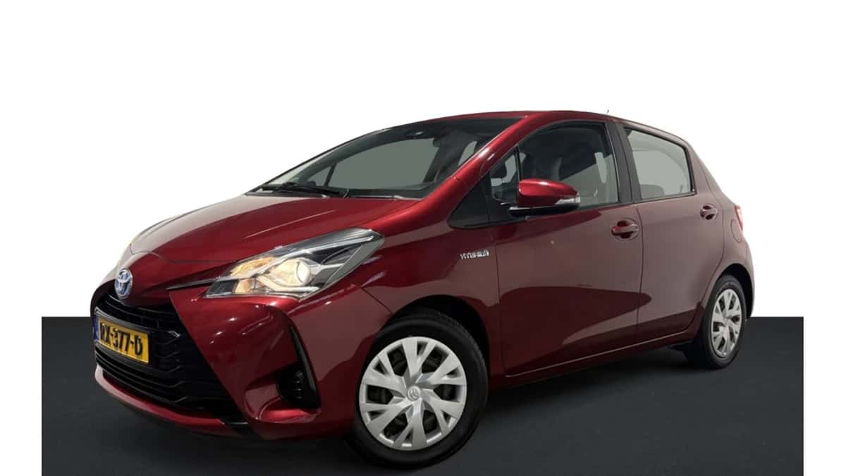 Toyota Yaris (2018) — foto 1