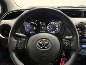Toyota Yaris (2018) thumbnail 17