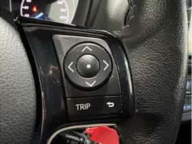 Toyota Yaris (2018) thumbnail 19
