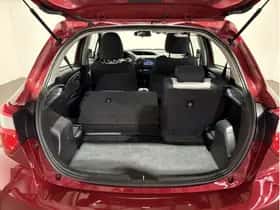Toyota Yaris (2018) thumbnail 35