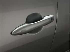 Toyota Yaris (2022) thumbnail 13