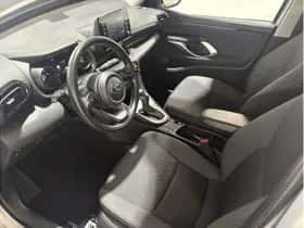 Toyota Yaris (2022) thumbnail 15