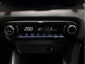 Toyota Yaris (2022) thumbnail 28