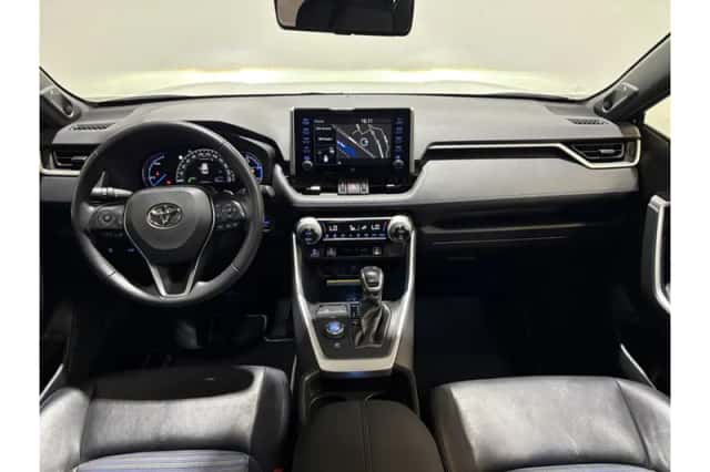 Toyota RAV4 (2020) thumbnail 3